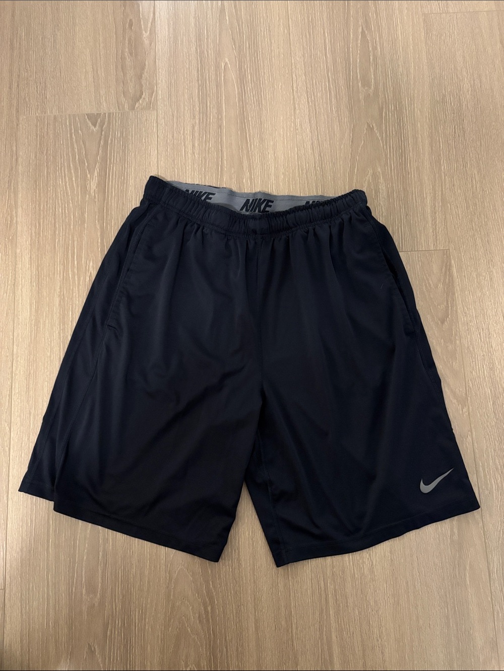 Nike Dri-fit Men’s Navy Athletic Training Shorts. Size Large.